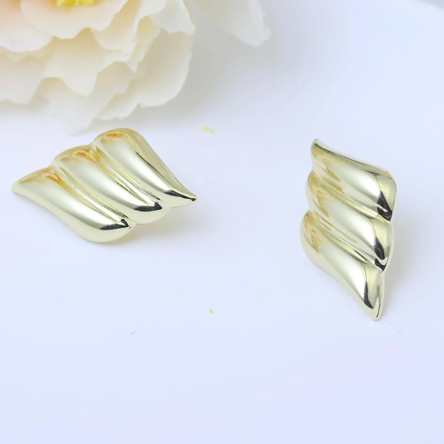 18k Gold Chunky Statement Earrings Vintage Wing Stud Earrings For Women Trendy Silver Geometric Wing Earrings Vintage Fashion Earrings For Women