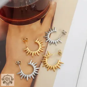 18K Gold Sun-Shaped Hollow Earrings