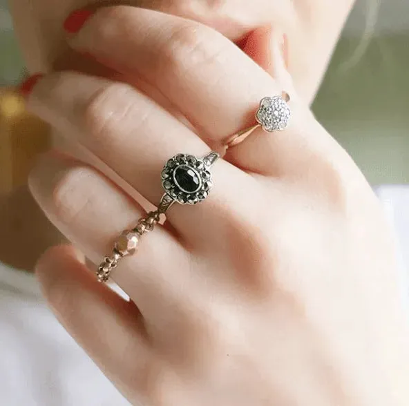 Antique Edwardian Diamond 18ct Gold Daisy Ring
