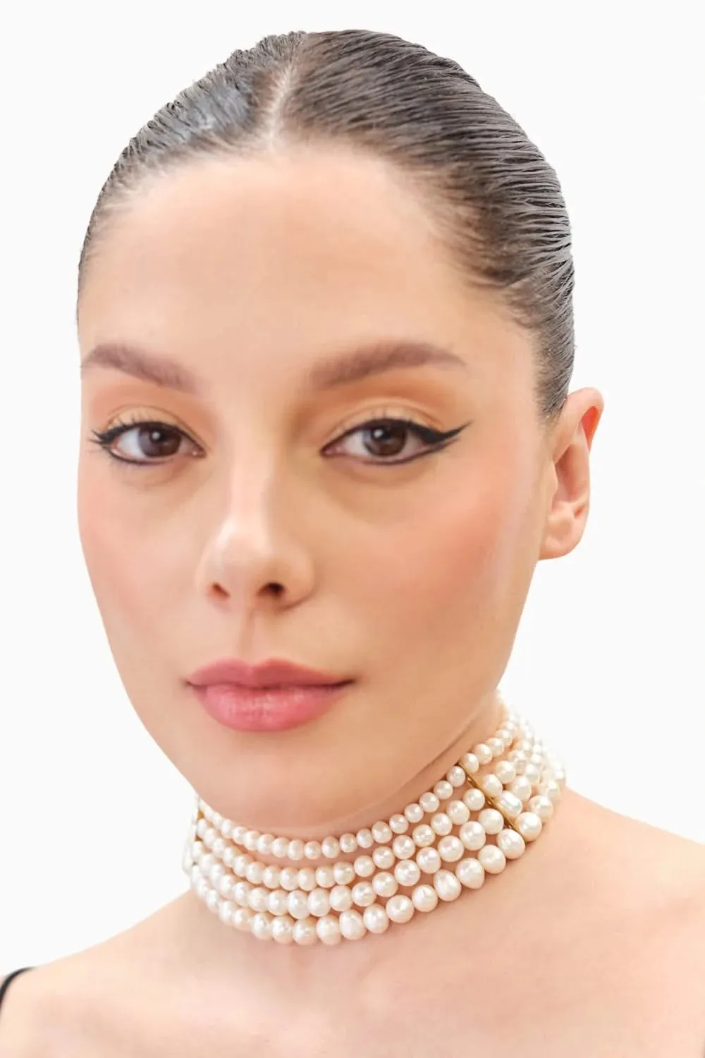 Classic Natural Choker