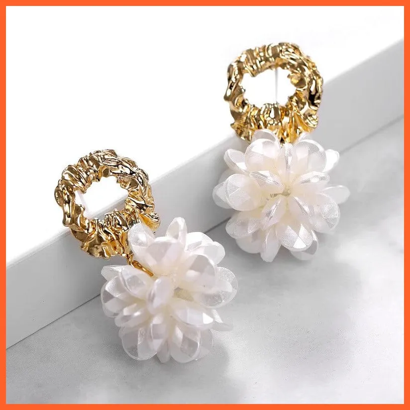 Elegant And Exquisite Acrylic Petal Pendant Earrings For Women