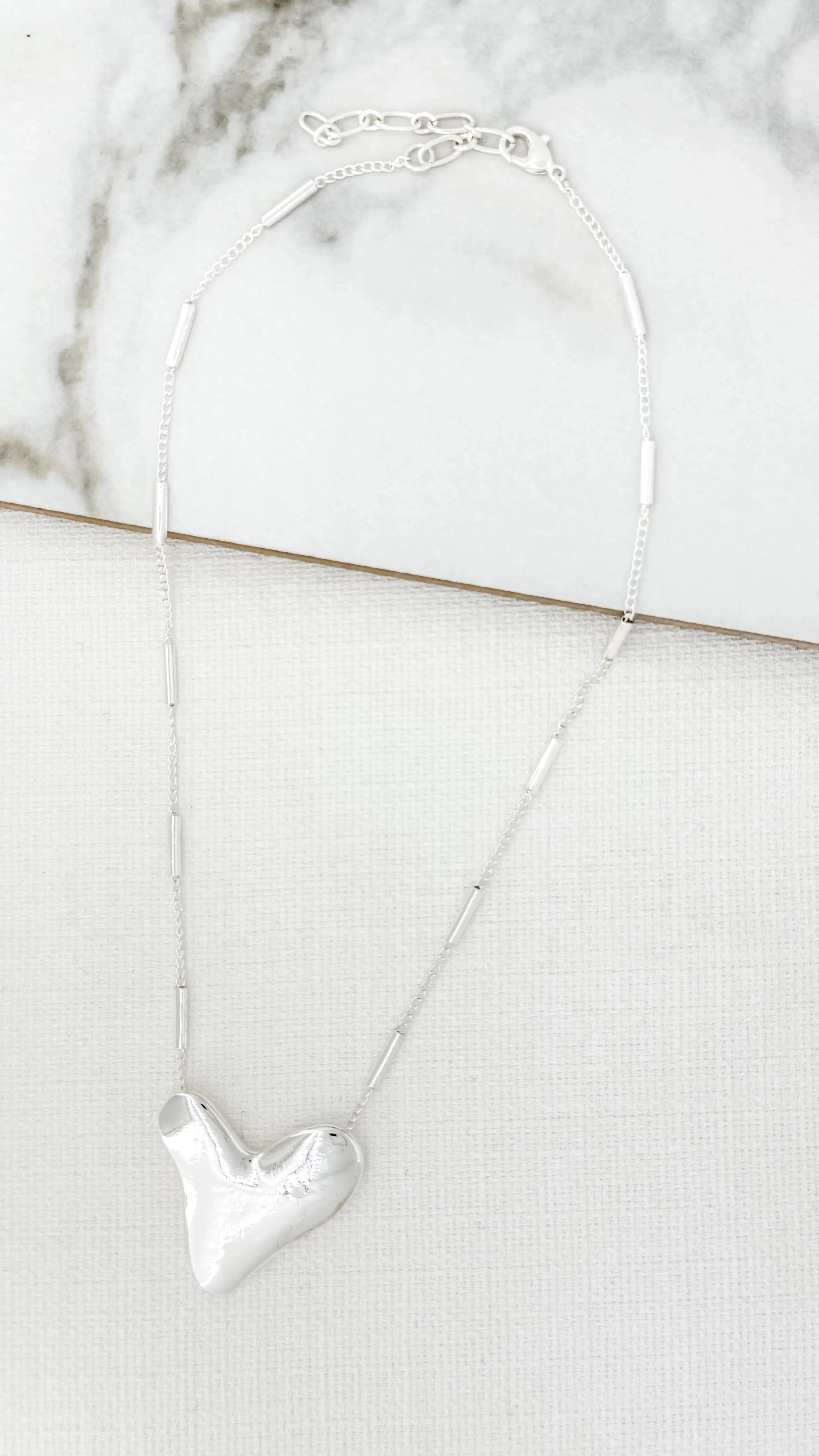 Envy Abstract Short Heart Necklace