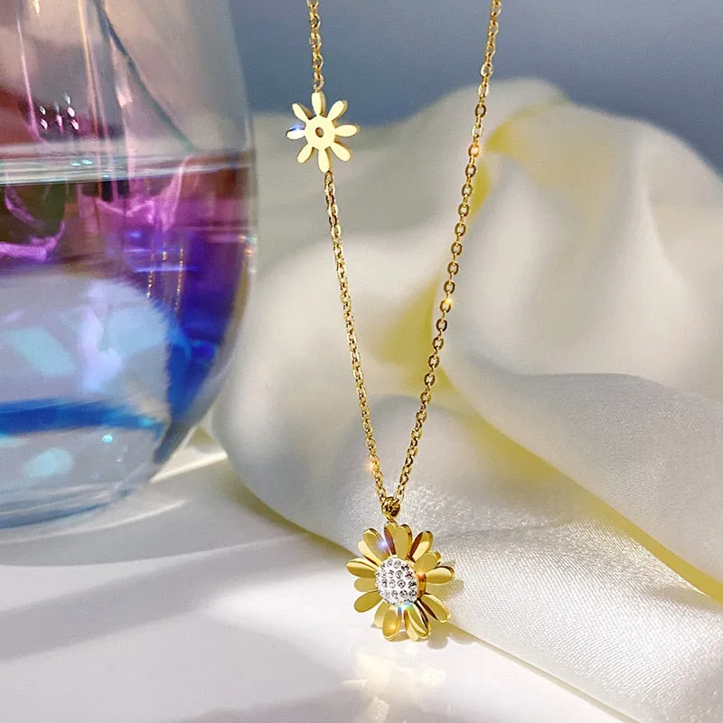 Fashion  Zircon Daisy Sun Flower Charms Chain Choker Necklaces Pendants For Women