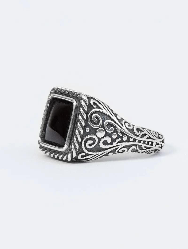 FELIX RING IN BLACK