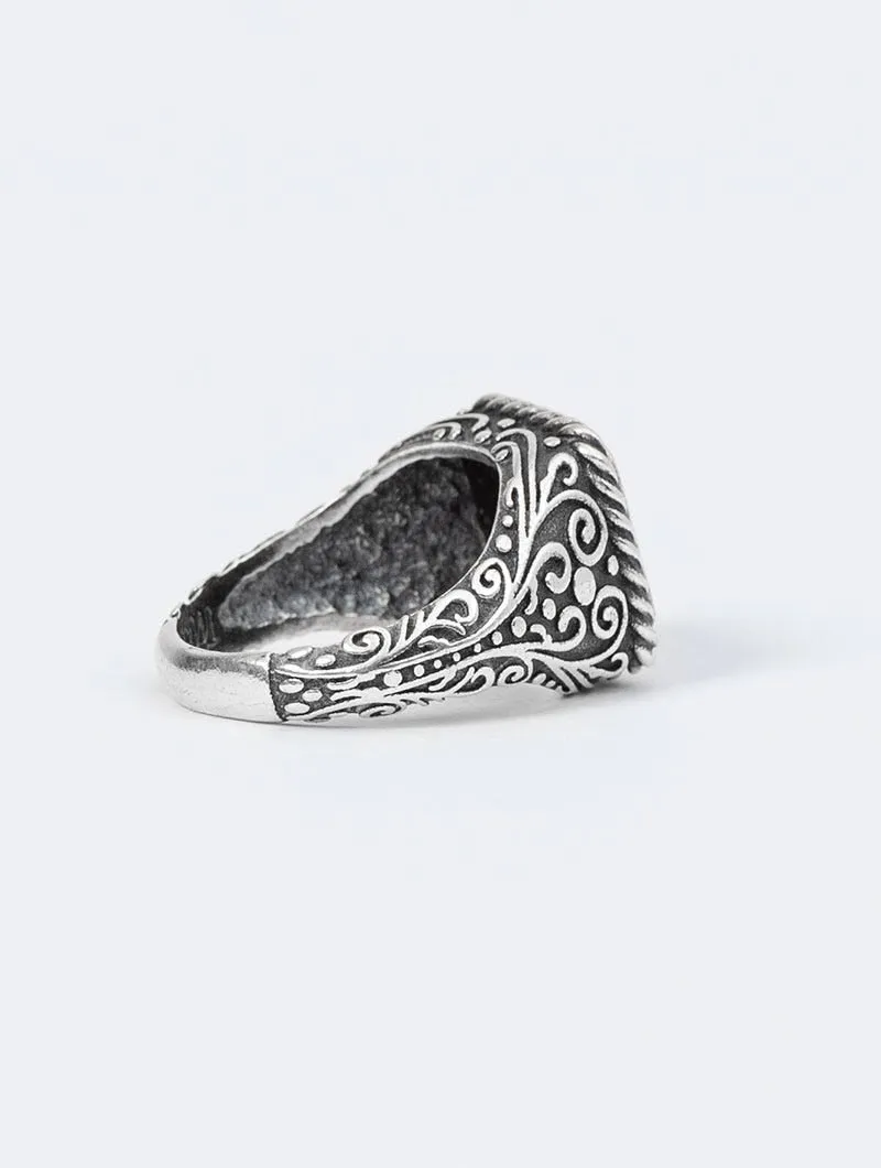 FELIX RING IN BLACK