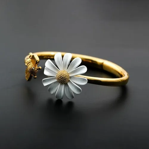 FFLACELL New Asymmetric White Enamel Daisy Flower bracelet Vintage