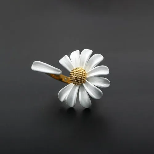 FFLACELL New Asymmetric White Enamel Daisy Flower bracelet Vintage