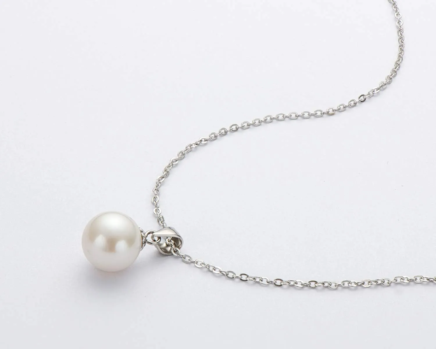 Freshwater Pearl Necklace for Women, Single White Pearl Pendant with 925 Sterling Silver Chain Pearl Jewelry Gifts for Mom Wife