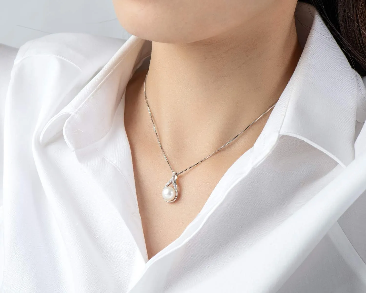 Freshwater Pearl Necklace for Women, Single White Pearl Pendant with 925 Sterling Silver Chain Pearl Jewelry Gifts for Mom Wife