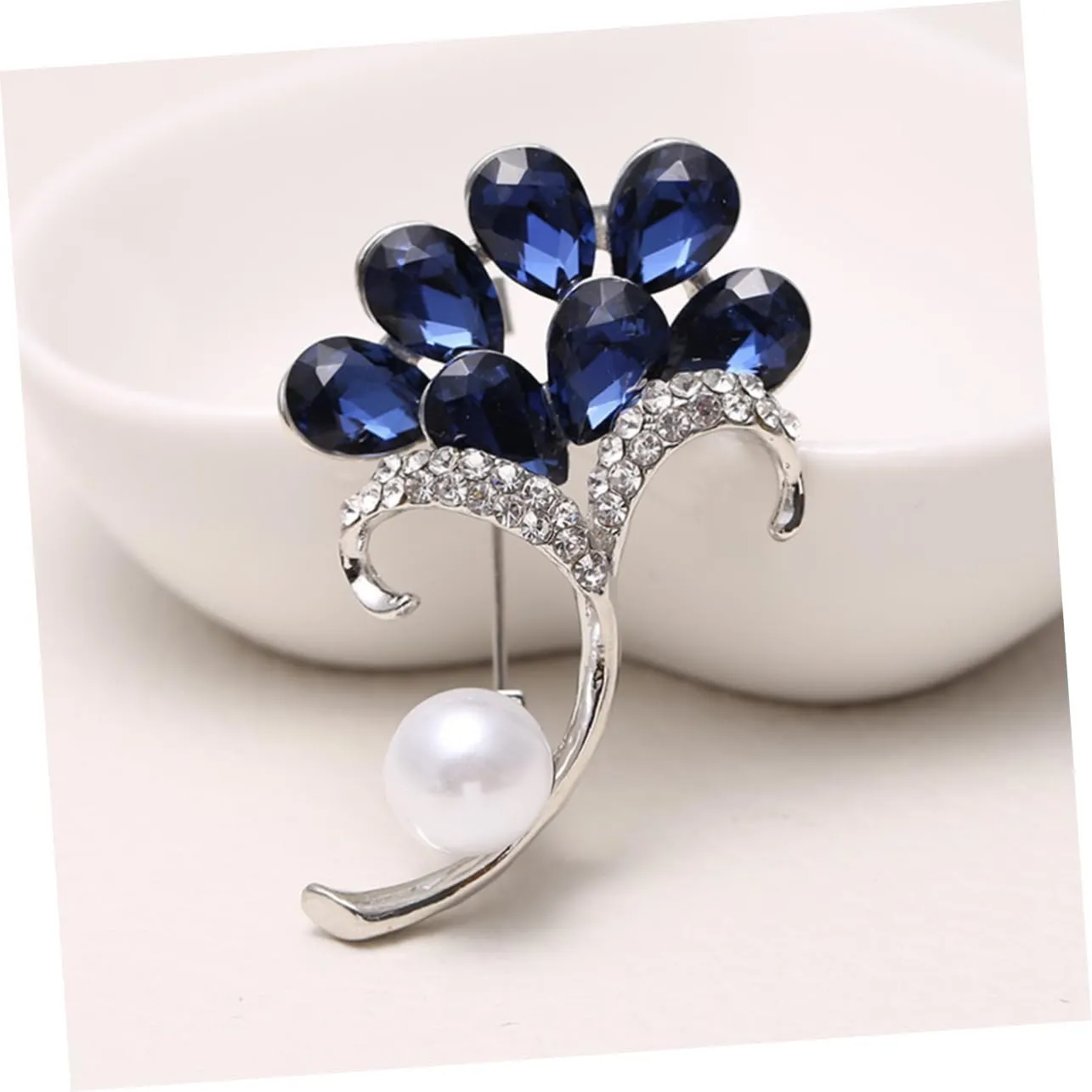 Glass Brooch Pearl Brooch Boutonniere Pin Miss Corsage Jewelry Brooches Blue Crystal Brooch Flower Petal