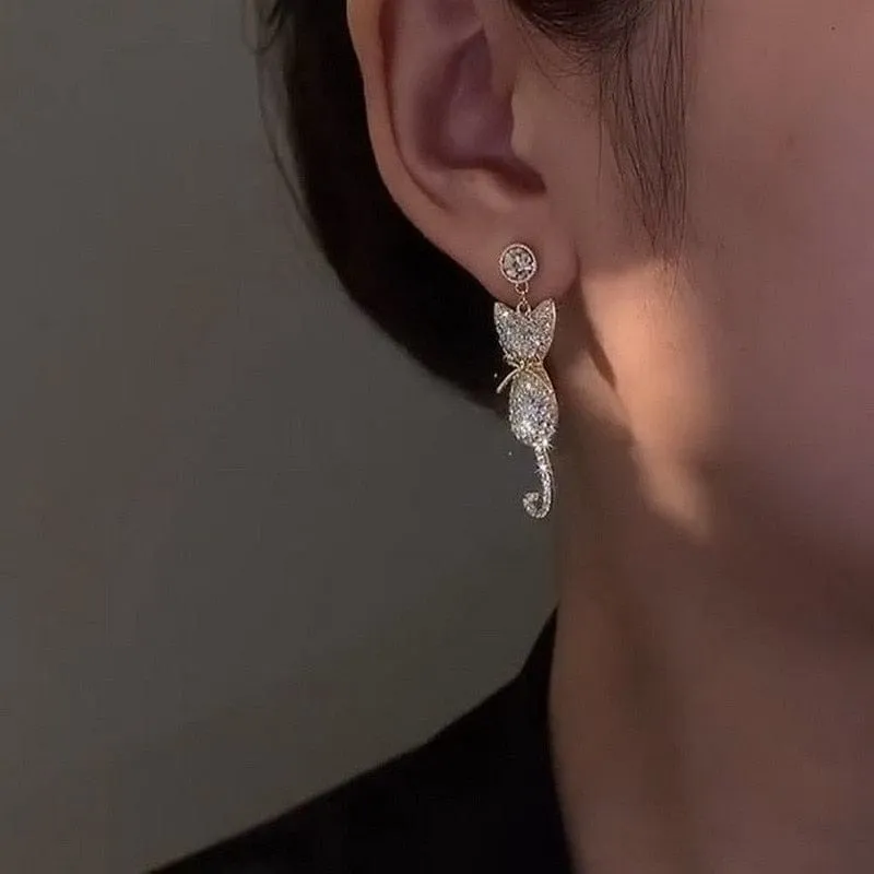Glittering Rhinestone Fashionable Cat Earrings