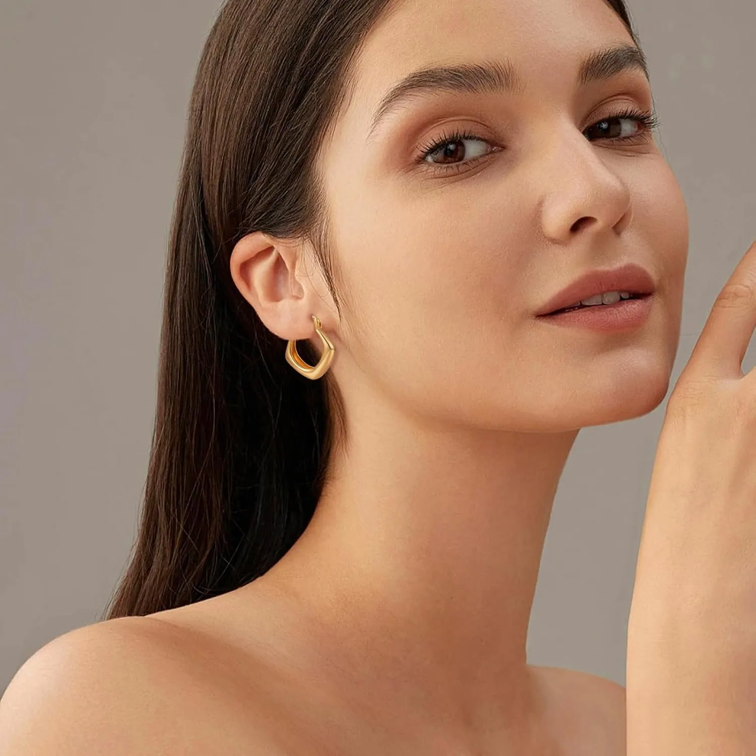 Gold Huggie Hoop Earrings for Women Everyday Fashion Jewelry