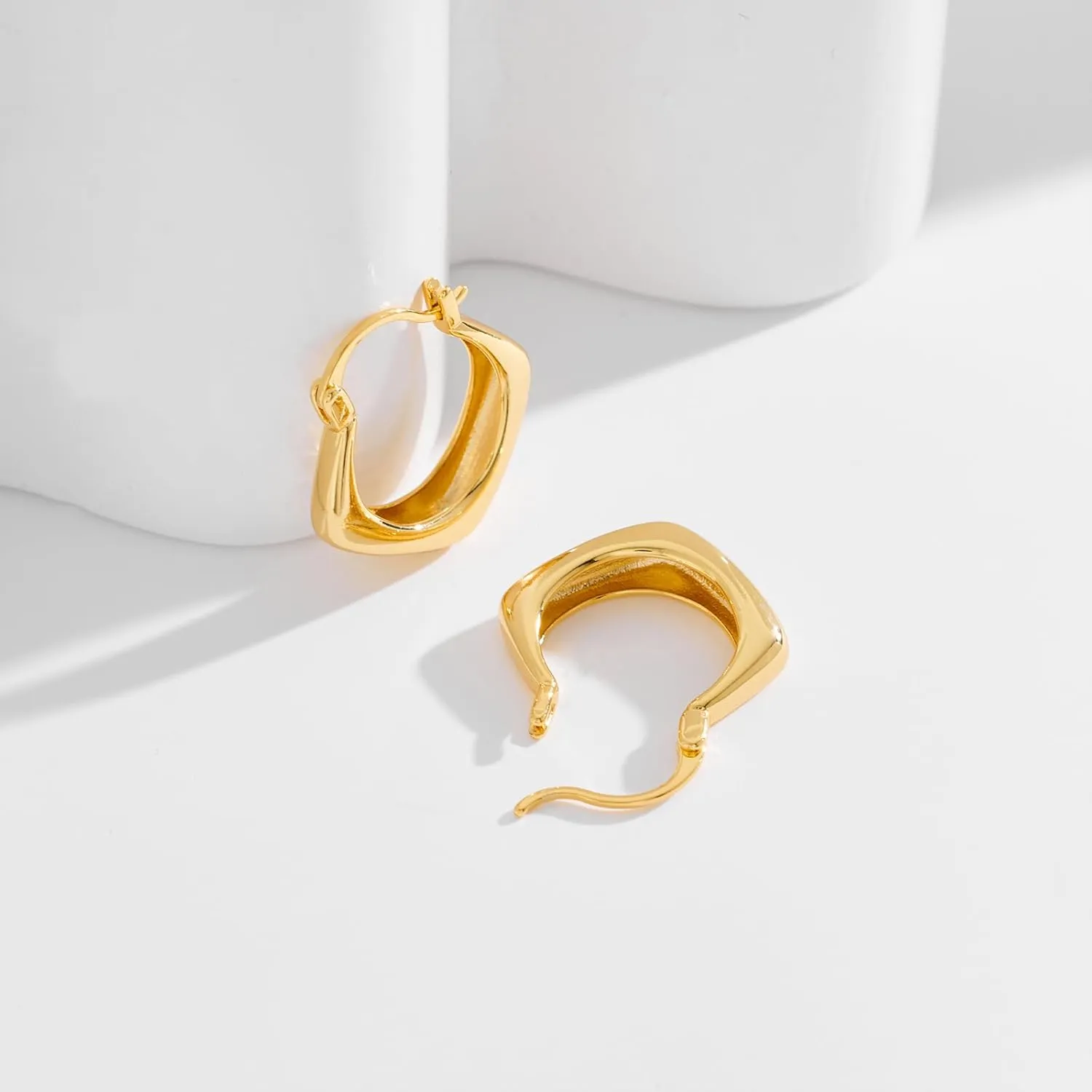 Gold Huggie Hoop Earrings for Women Everyday Fashion Jewelry