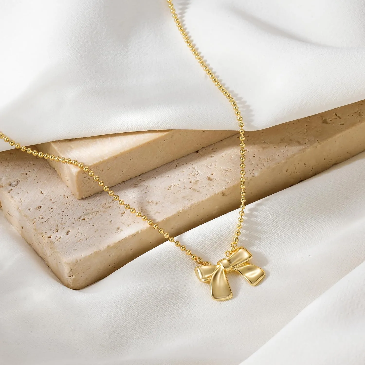 Gold Necklace for Women, Bow Necklace 14K Dainty Gold Necklace Cute Gold Plated Choker Necklace Bow Pendant Gold Chain Necklaces for Women Trendy Jewelry