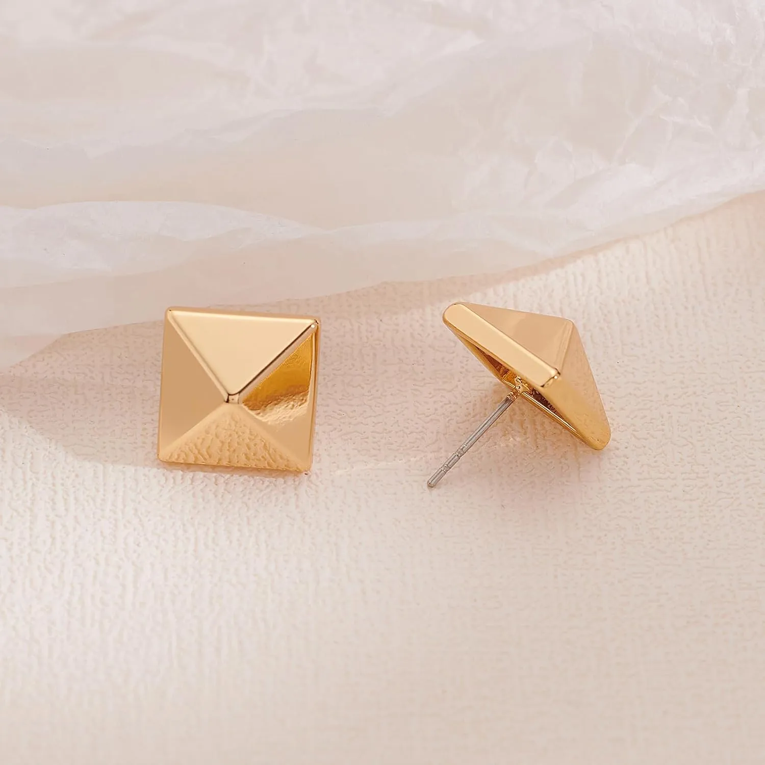 Gold Square Stud Earrings for Women Polished Spiral Stud Earrings for Women Birthday Jewelry