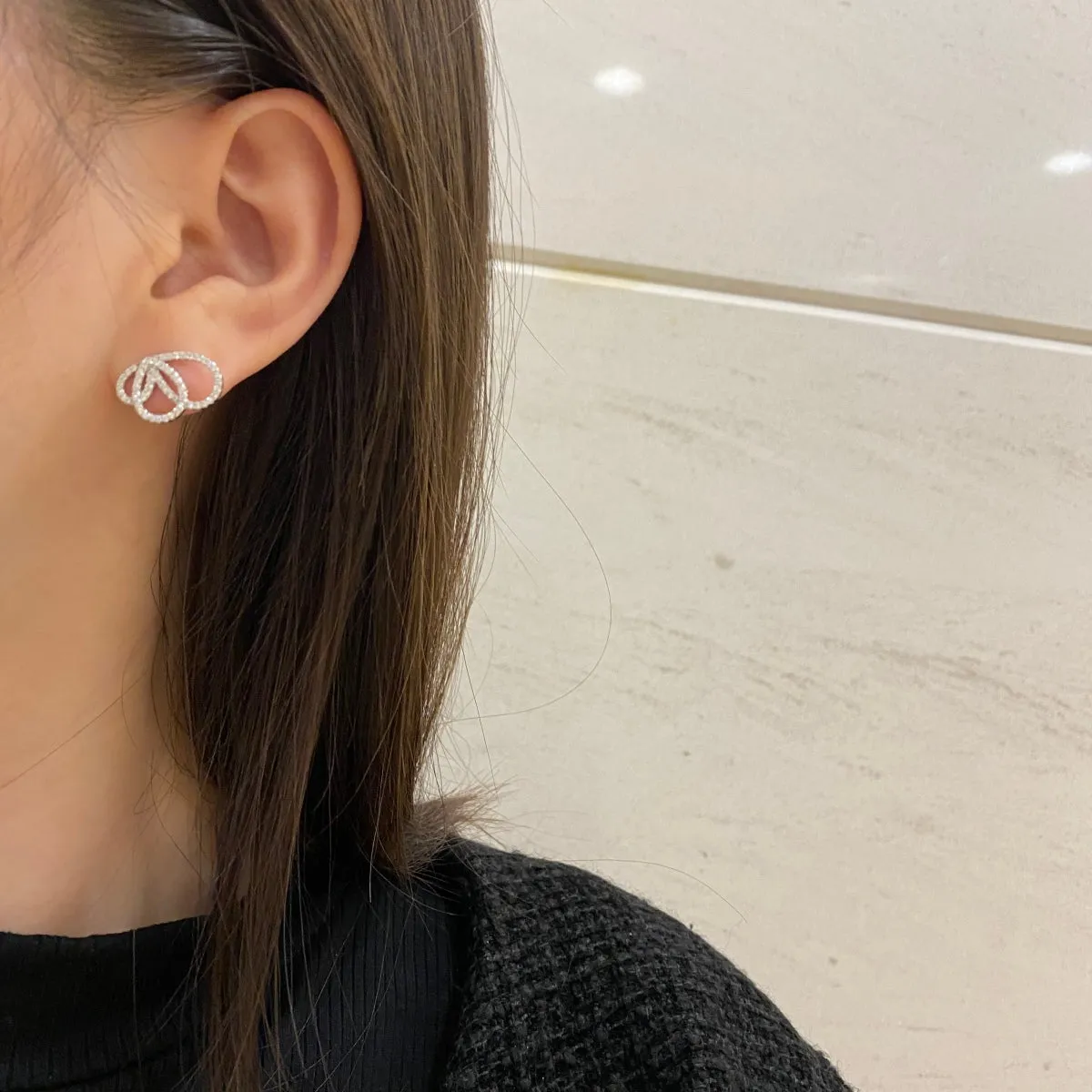 [Goodv]Exquisite Butterfly Shape Earrings
