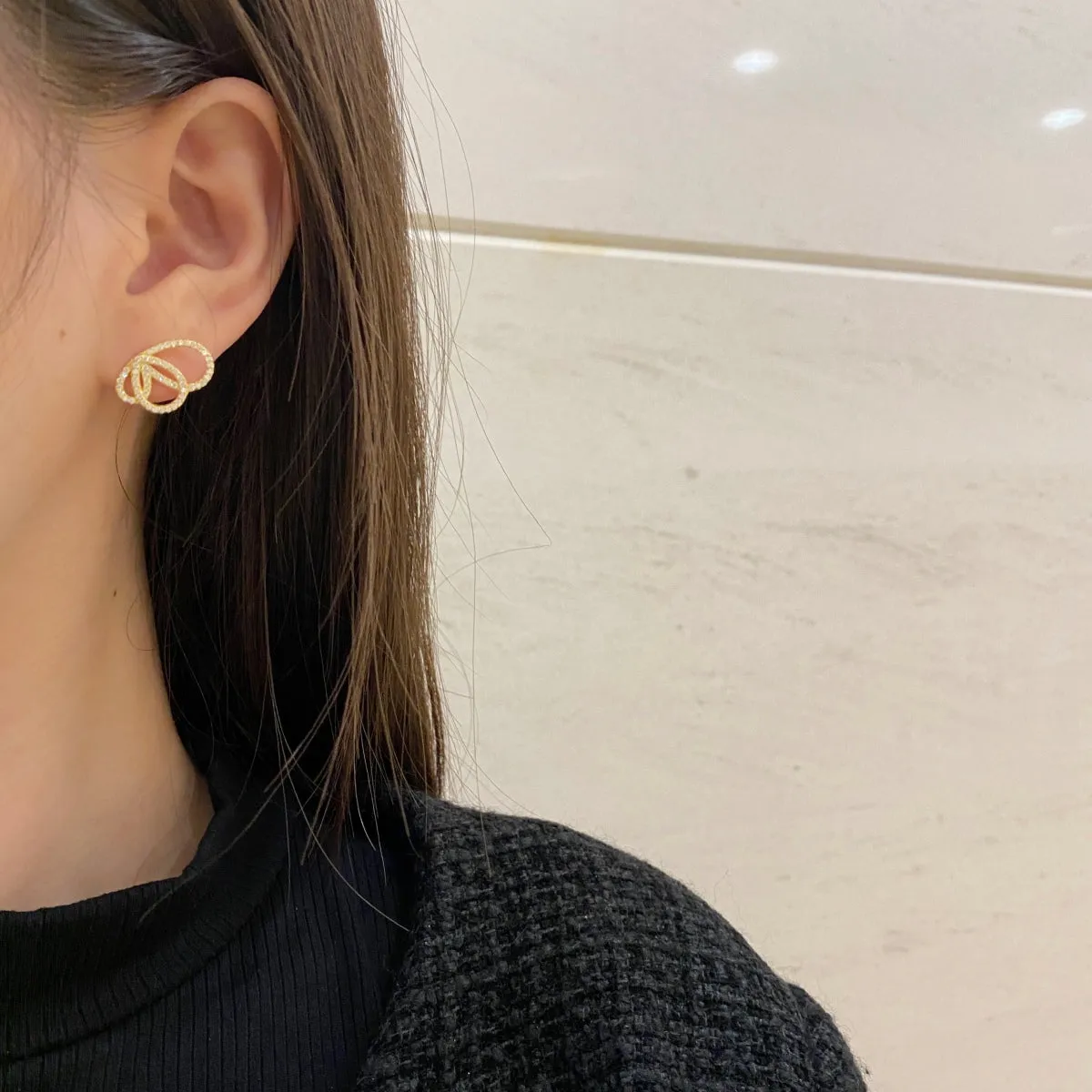 [Goodv]Exquisite Butterfly Shape Earrings