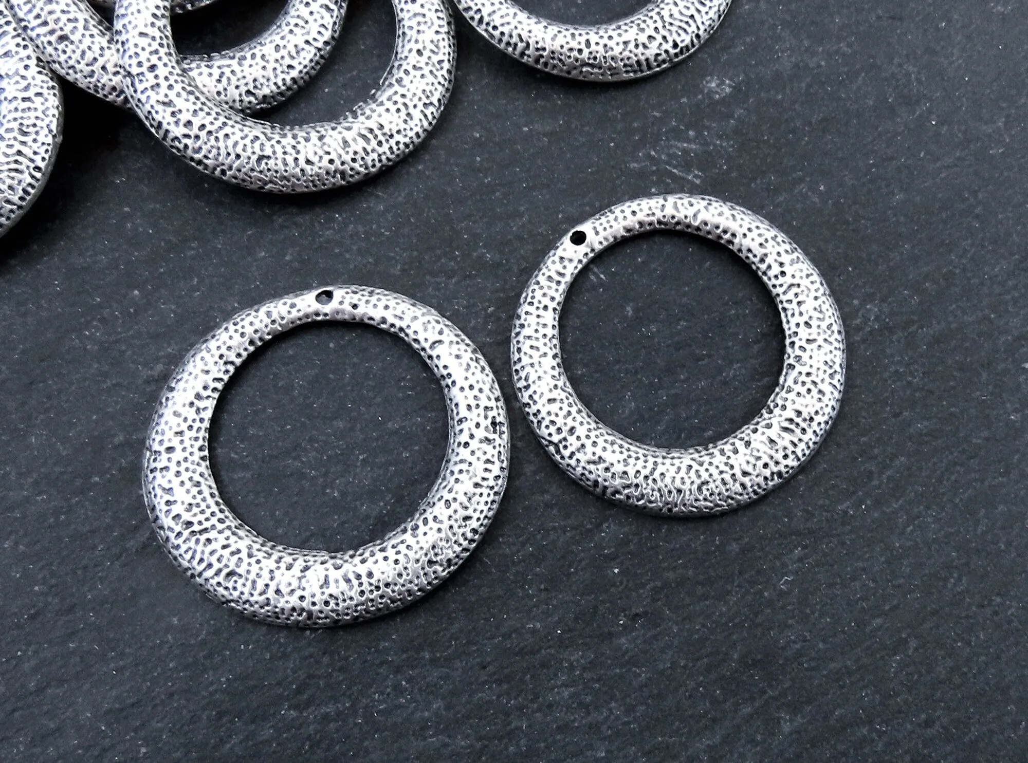 Hammered Hoops Pendants, Circle Components for Earrings, Round Necklace Pendant, Rustic Dotted Hammered, Matte Antique Silver Plated 2pc
