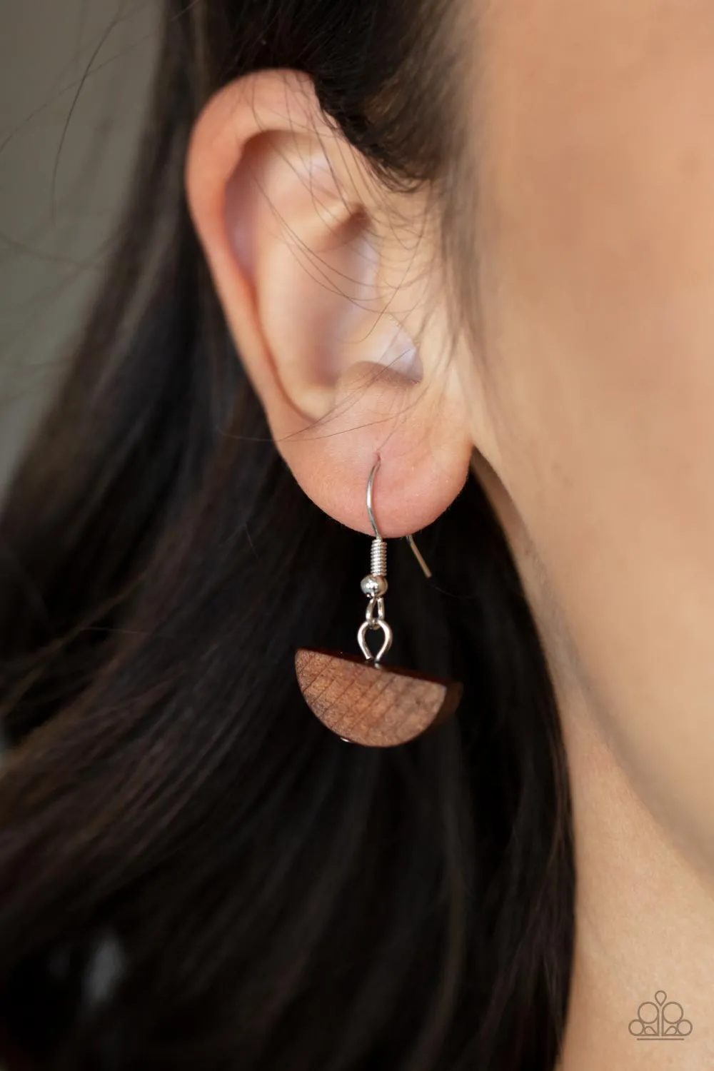 Homespun Stylist • Brown
