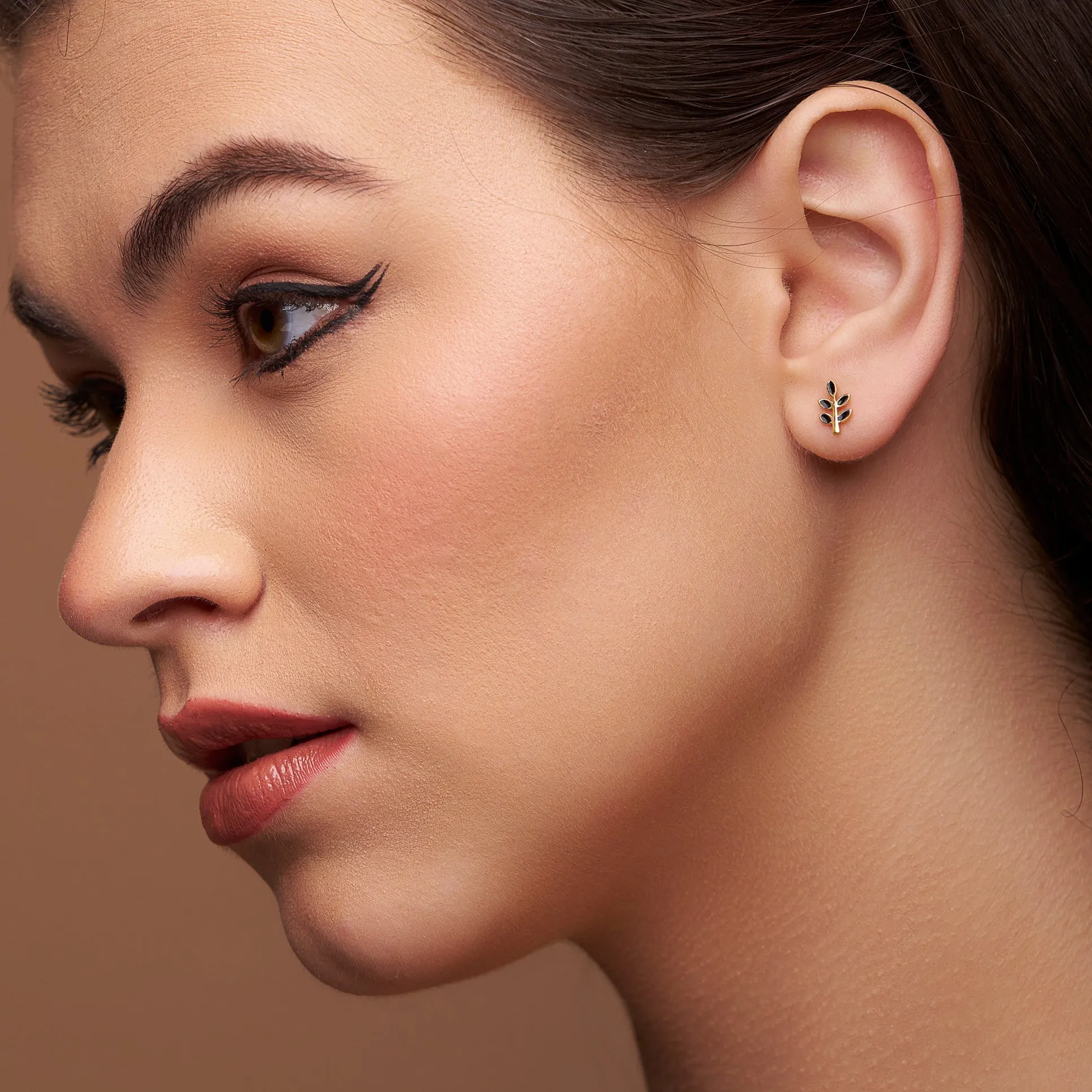 Leaf Style Enamel Stud