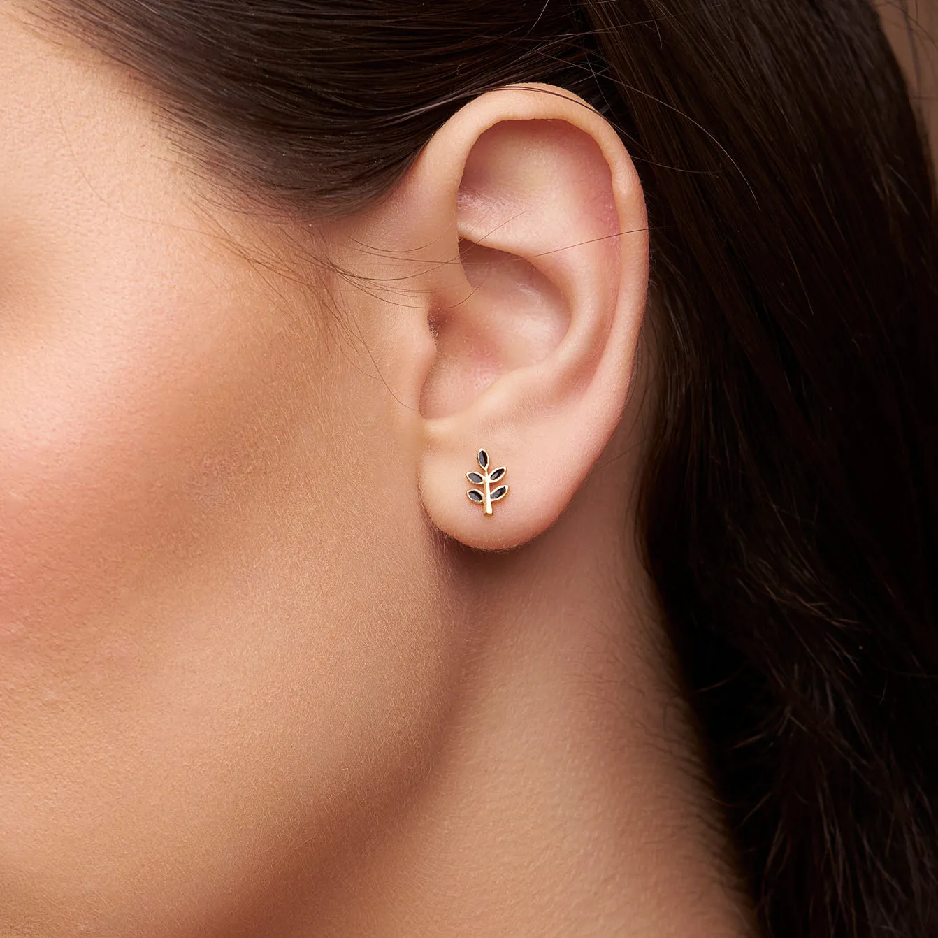 Leaf Style Enamel Stud
