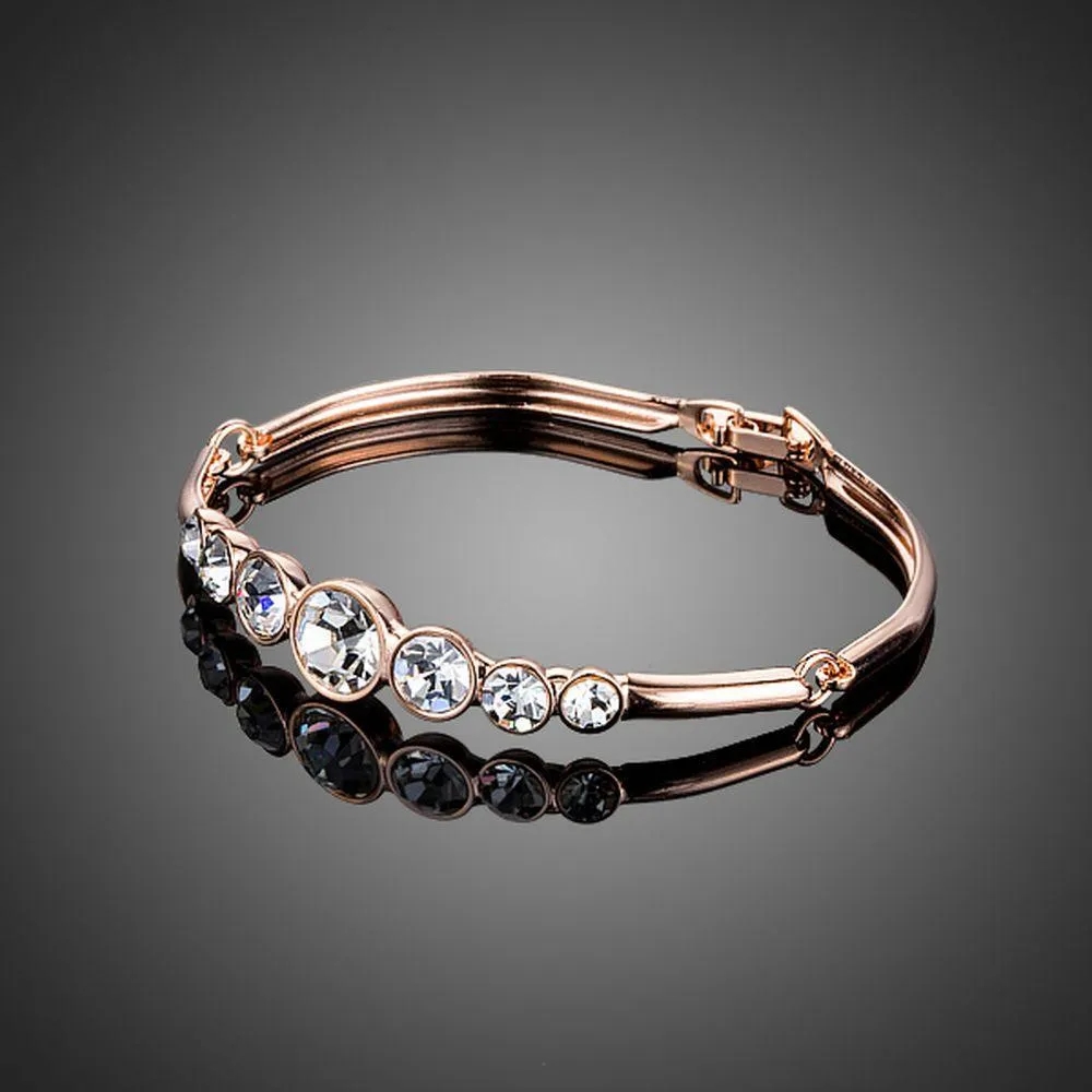 Lightweight Round Crystals Bangle