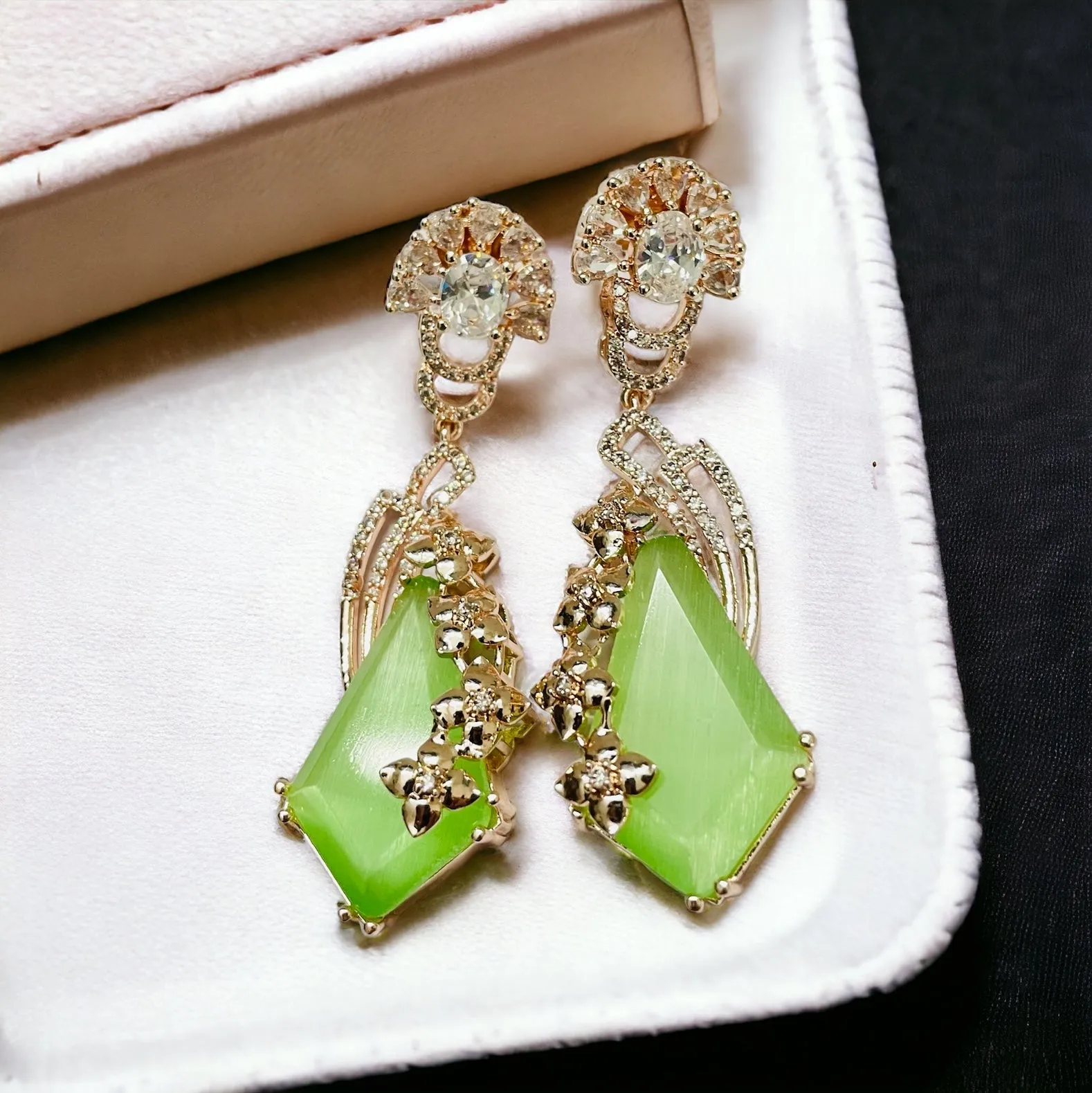 Lush Leaf Lustre Earrings