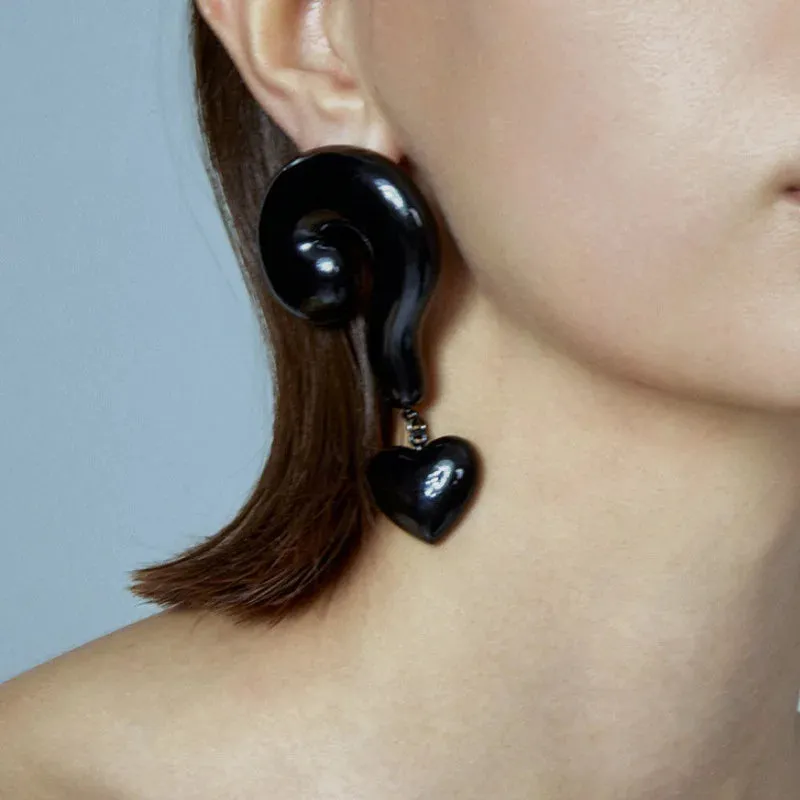 MAYTRENDS  -  Red question mark earrings Hong Kong style personality fashionable temperament high-end black earrings