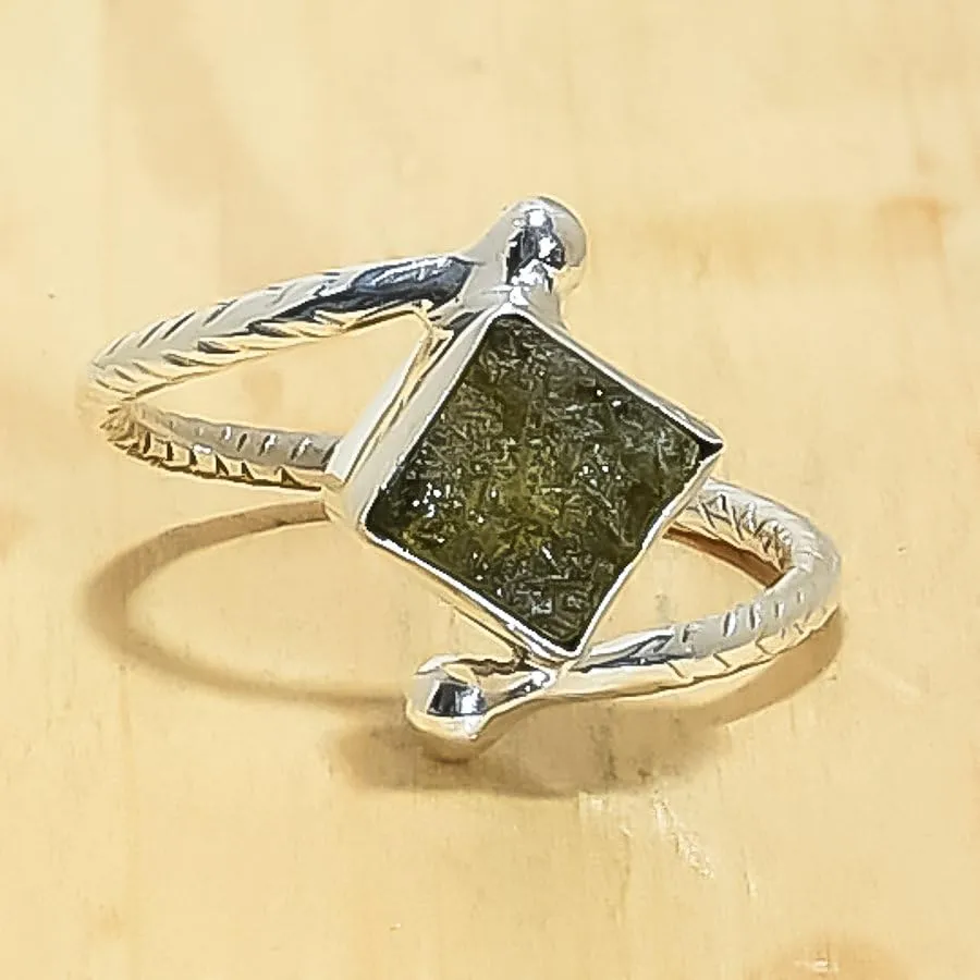 Moldavite Natural Rough Ring 92.5 Sterling Silver Handmade Jewelry With Certified Gemstone Handmade Rings (2)