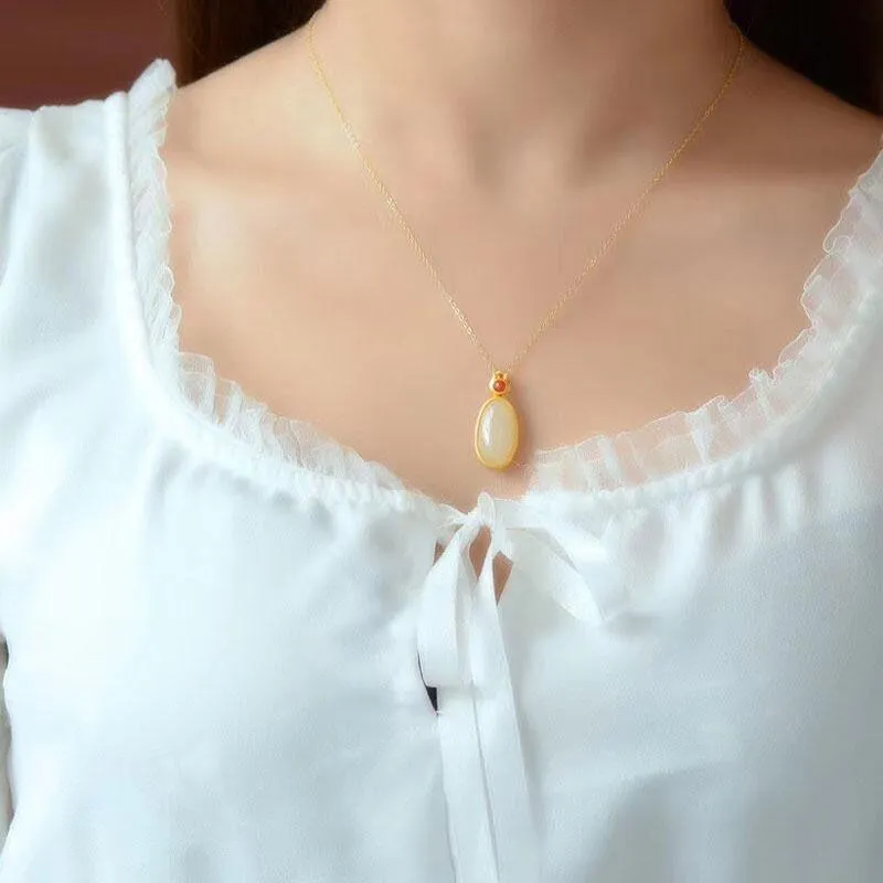 New silver inlaid natural Hetian  Chalcedony oval Egg Pendant Necklace
