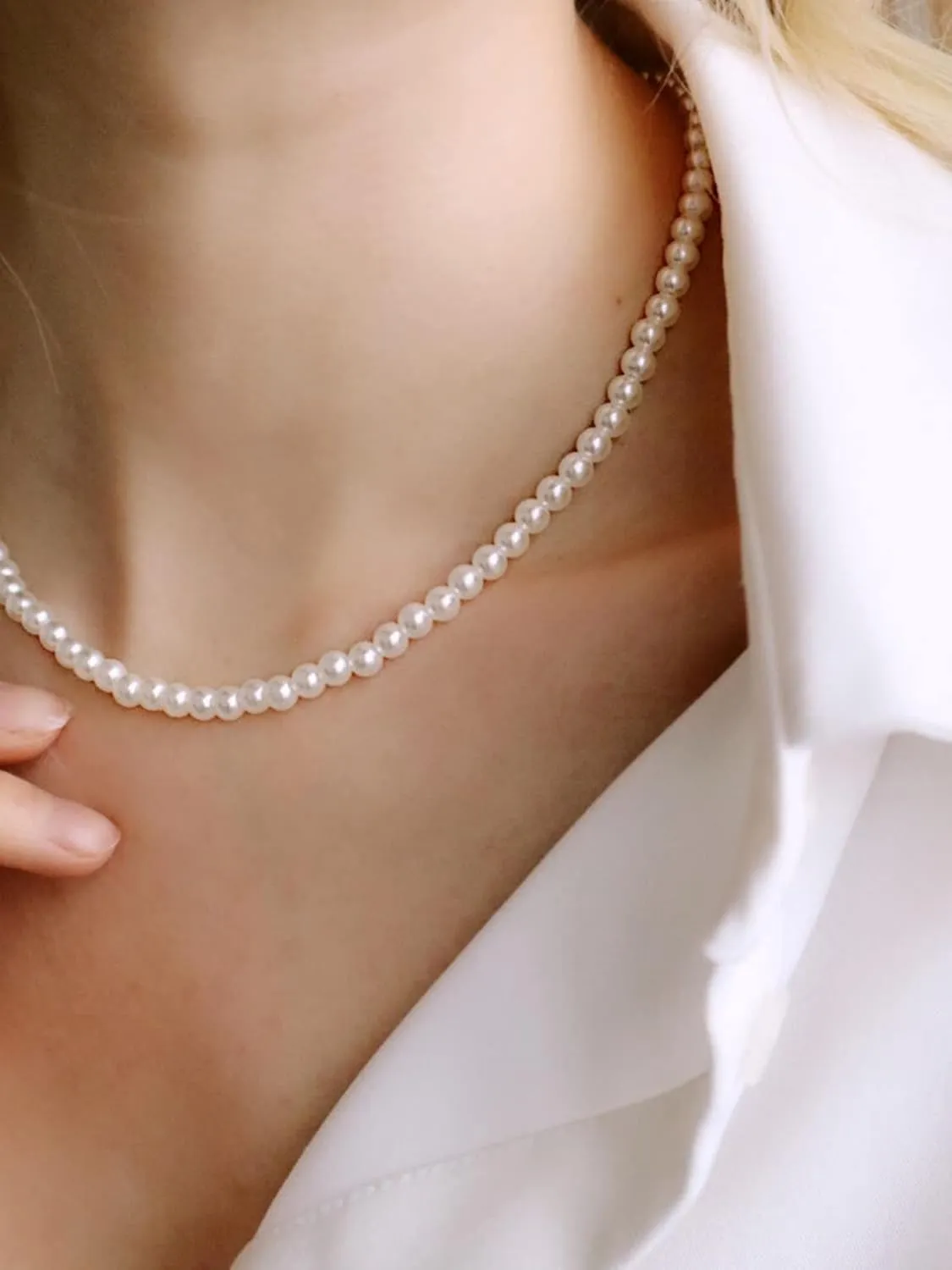 Pearl Choker Necklaces for Men White Pearl Necklace Set Gold Chain Layered Necklace Trendy Pearl Jewelry for Men Birthday Gifts for Boyfriend