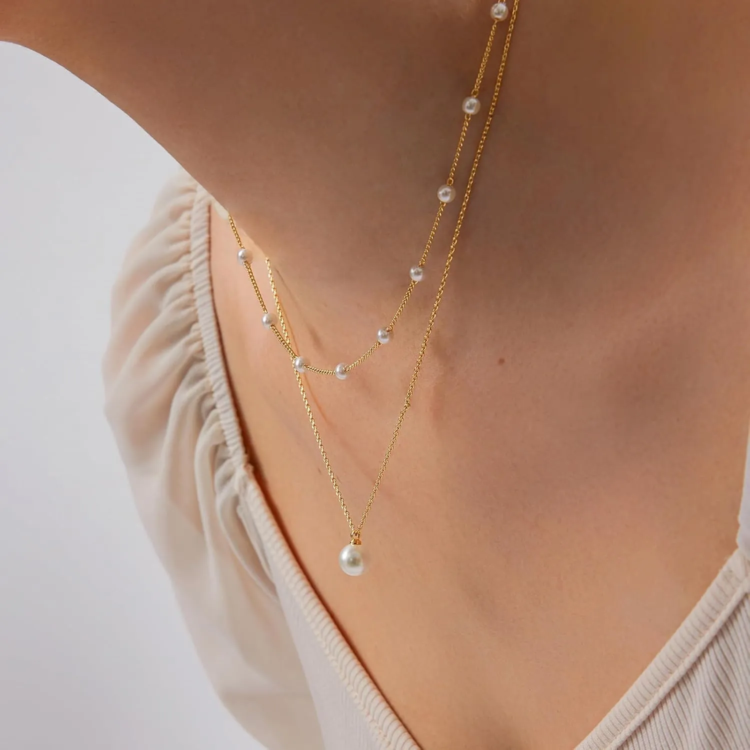 Pearl Necklace for Women, Dainty Pearl Choker Necklace for Women 14K Gold Plated Layered Pearl Necklace Handmade Pearl Chain Necklace Everyday Jewelry Gift