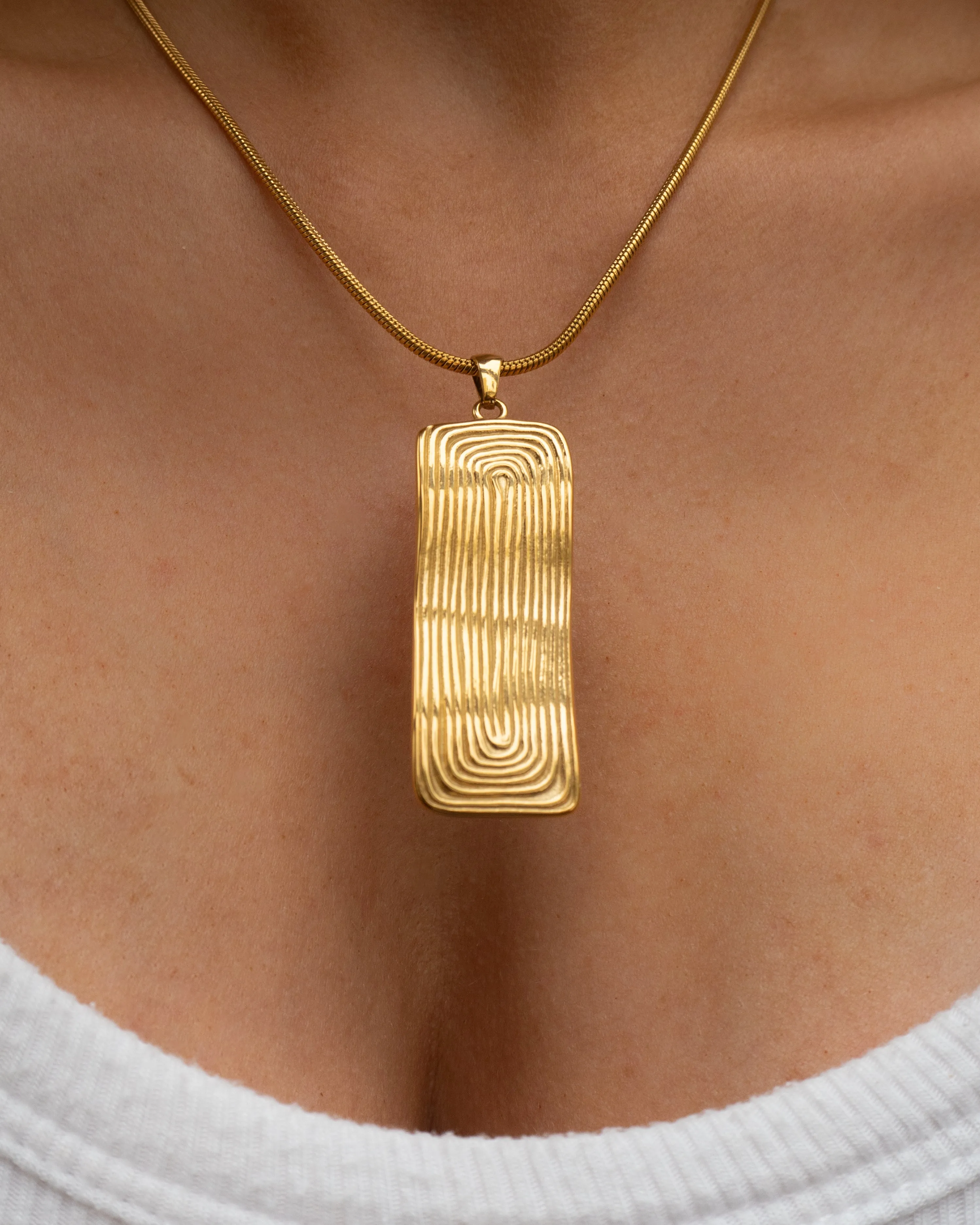 Roxy Necklace