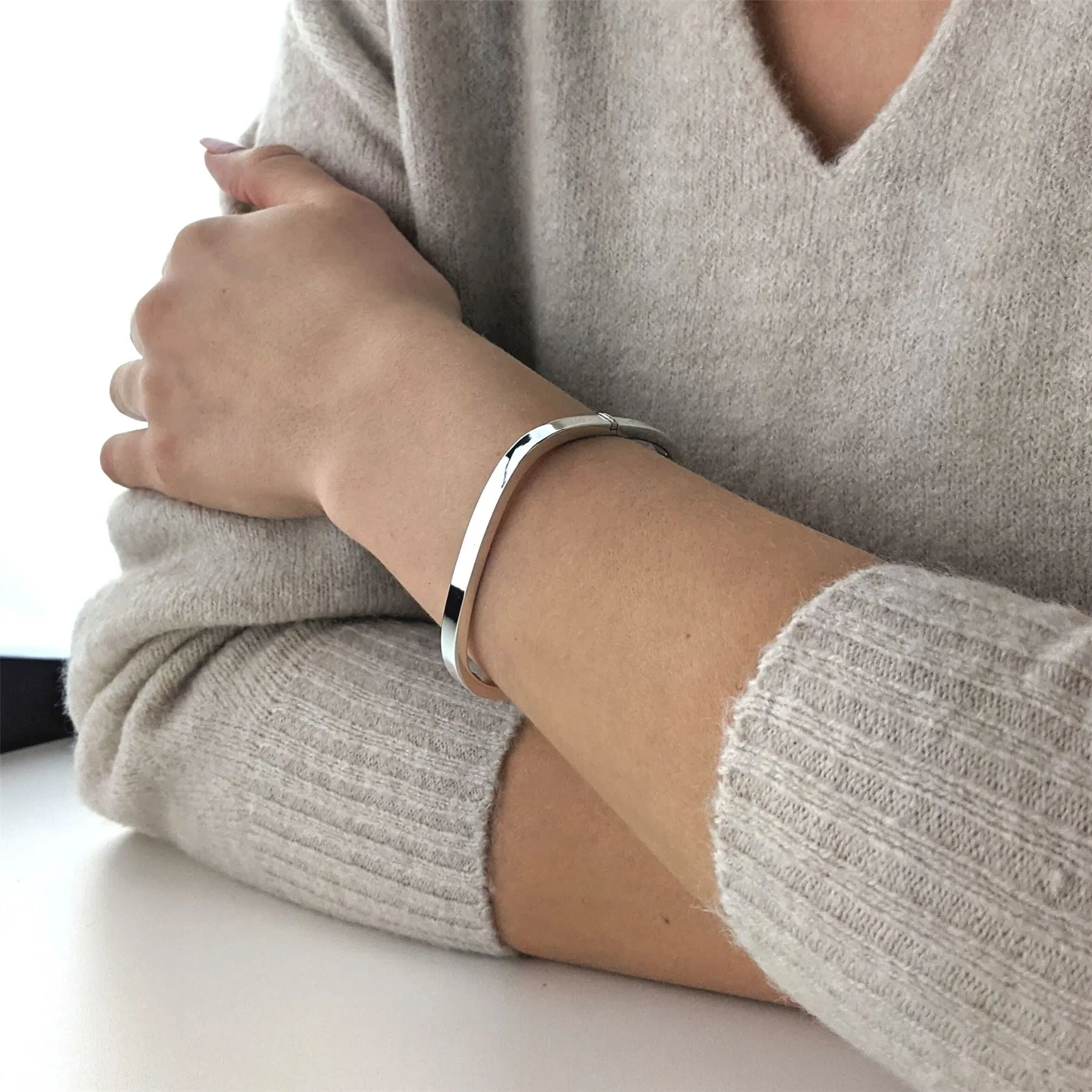 Sterling Silver Rectangular Classic Square Tube Hinged Bangle