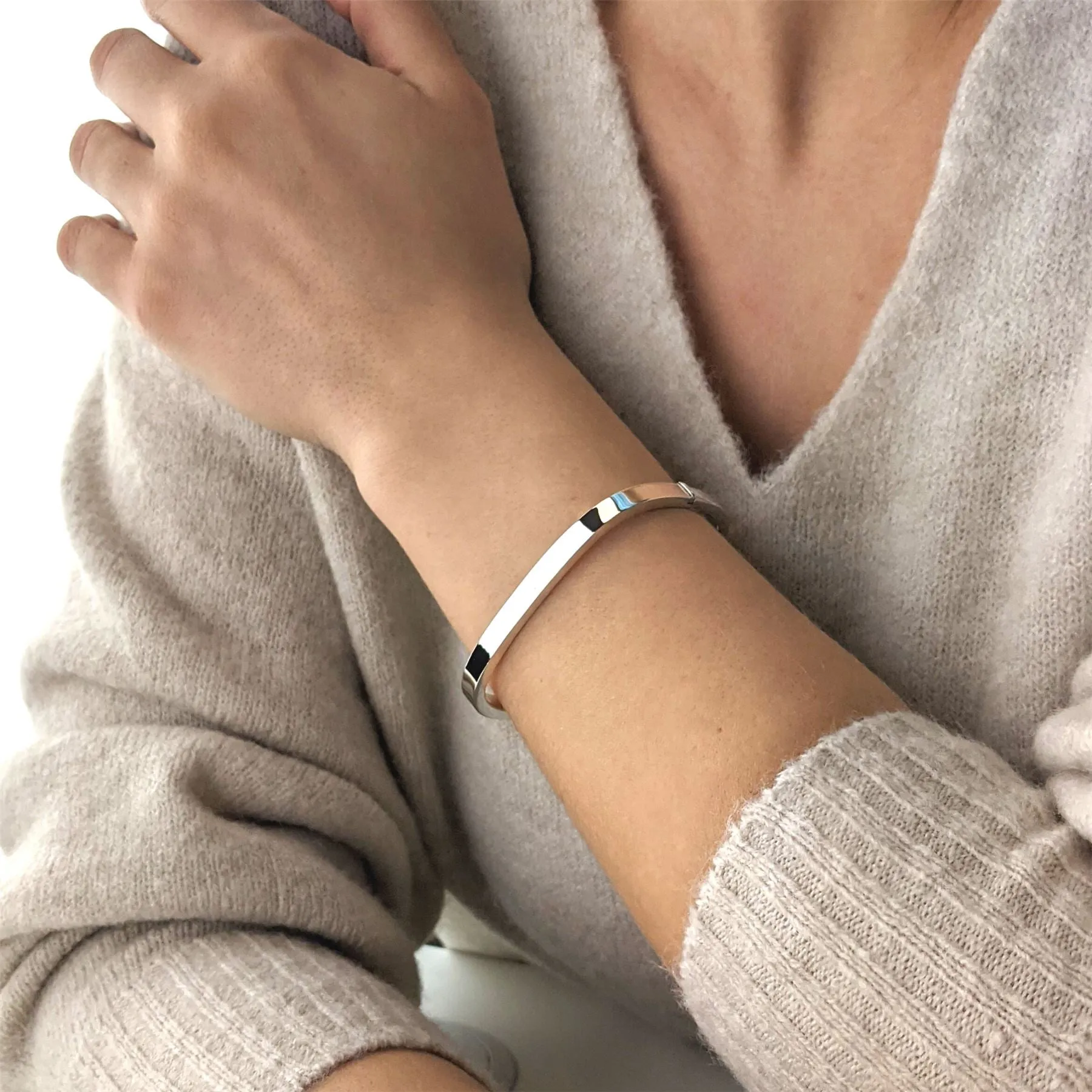 Sterling Silver Rectangular Classic Square Tube Hinged Bangle