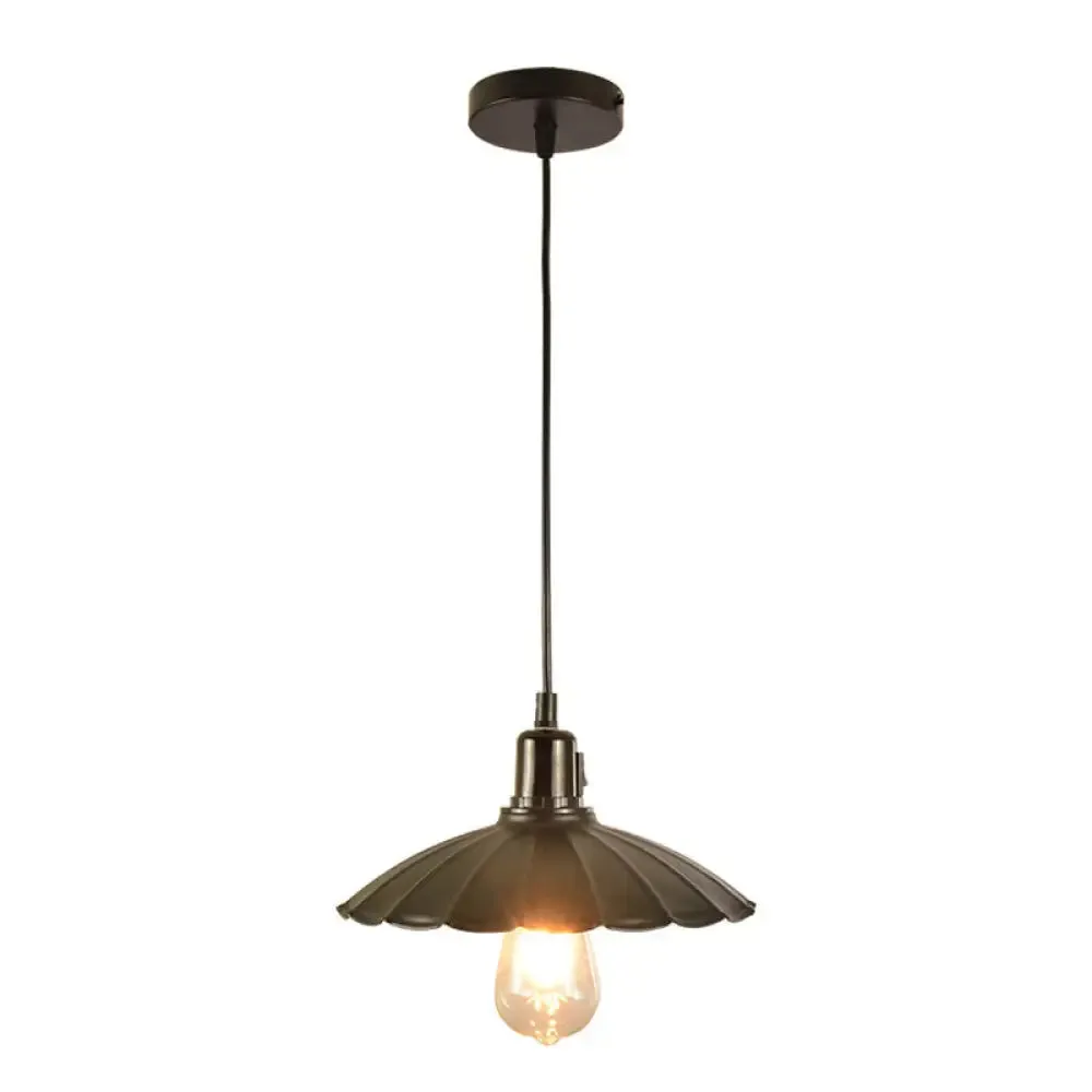 Vintage Black Scalloped Pendant Light - Metal 1-Light Suspension Lighting for Dining Room