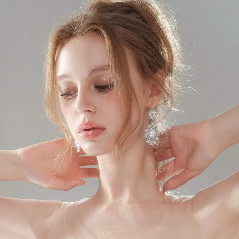 Wardrobes by Chen Luxury Pearl Chain Retro Chic Earrings-Pearl