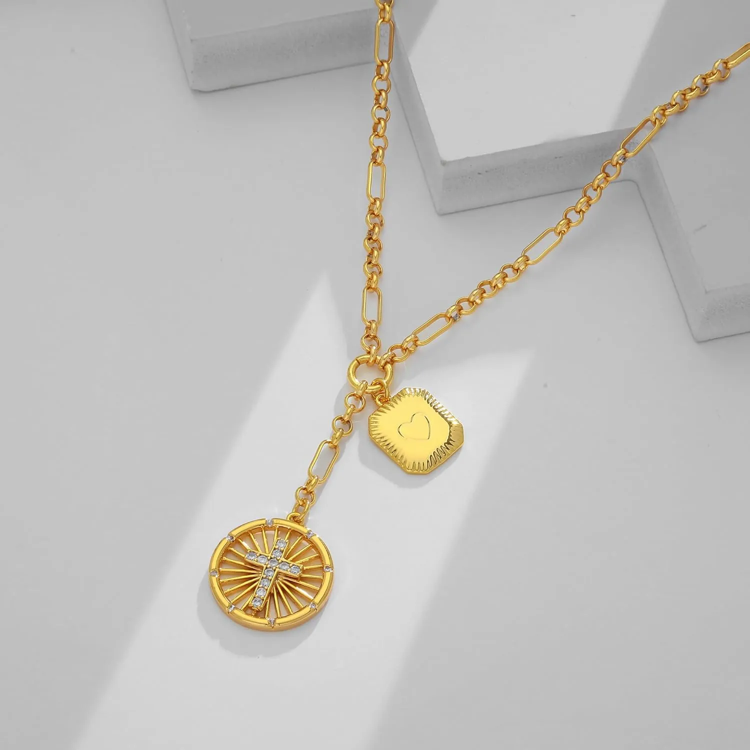WOWORAMA Gold Pendant Necklace for Women Trendy Sun Star Cross Charm Necklace Lucky Leaf Heart Choker Necklace Chunky Gold Chain Necklace