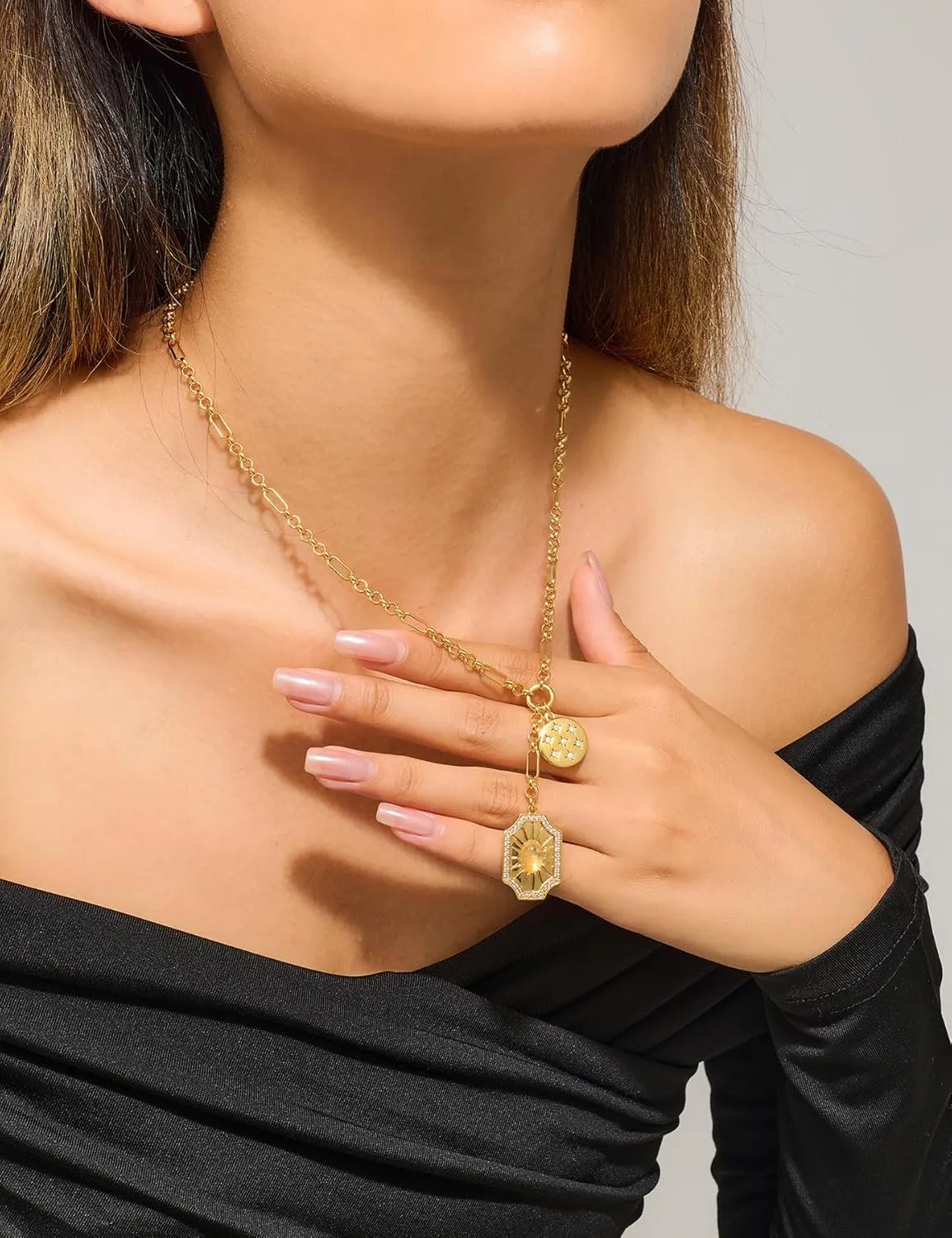 WOWORAMA Gold Pendant Necklace for Women Trendy Sun Star Cross Charm Necklace Lucky Leaf Heart Choker Necklace Chunky Gold Chain Necklace