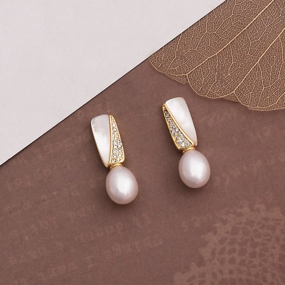 Zara Fashionable Stud Earrings