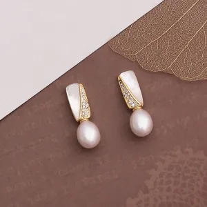 Zara Fashionable Stud Earrings